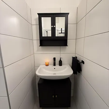 Апартаменты Cozy - 5 Min From Main Station