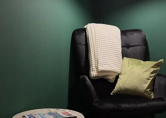 Cozy - 5 Min From Main Station *